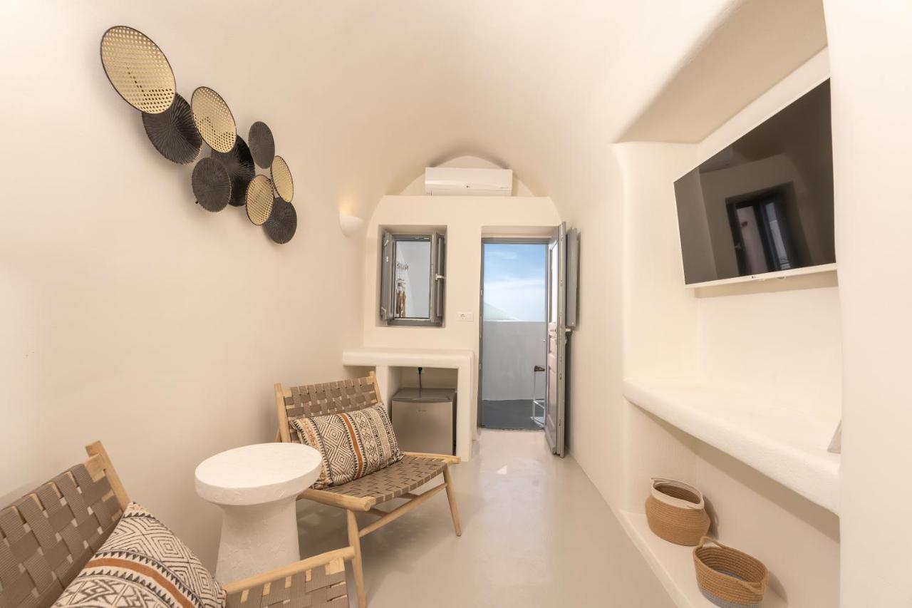 Cilon Suites Santorini إيميروفيغلي المظهر الخارجي الصورة