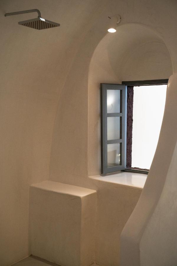 Cilon Suites Santorini إيميروفيغلي المظهر الخارجي الصورة